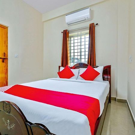 Oyo 39837 Sri Anjaneya Residency Hotell Shimoga Eksteriør bilde