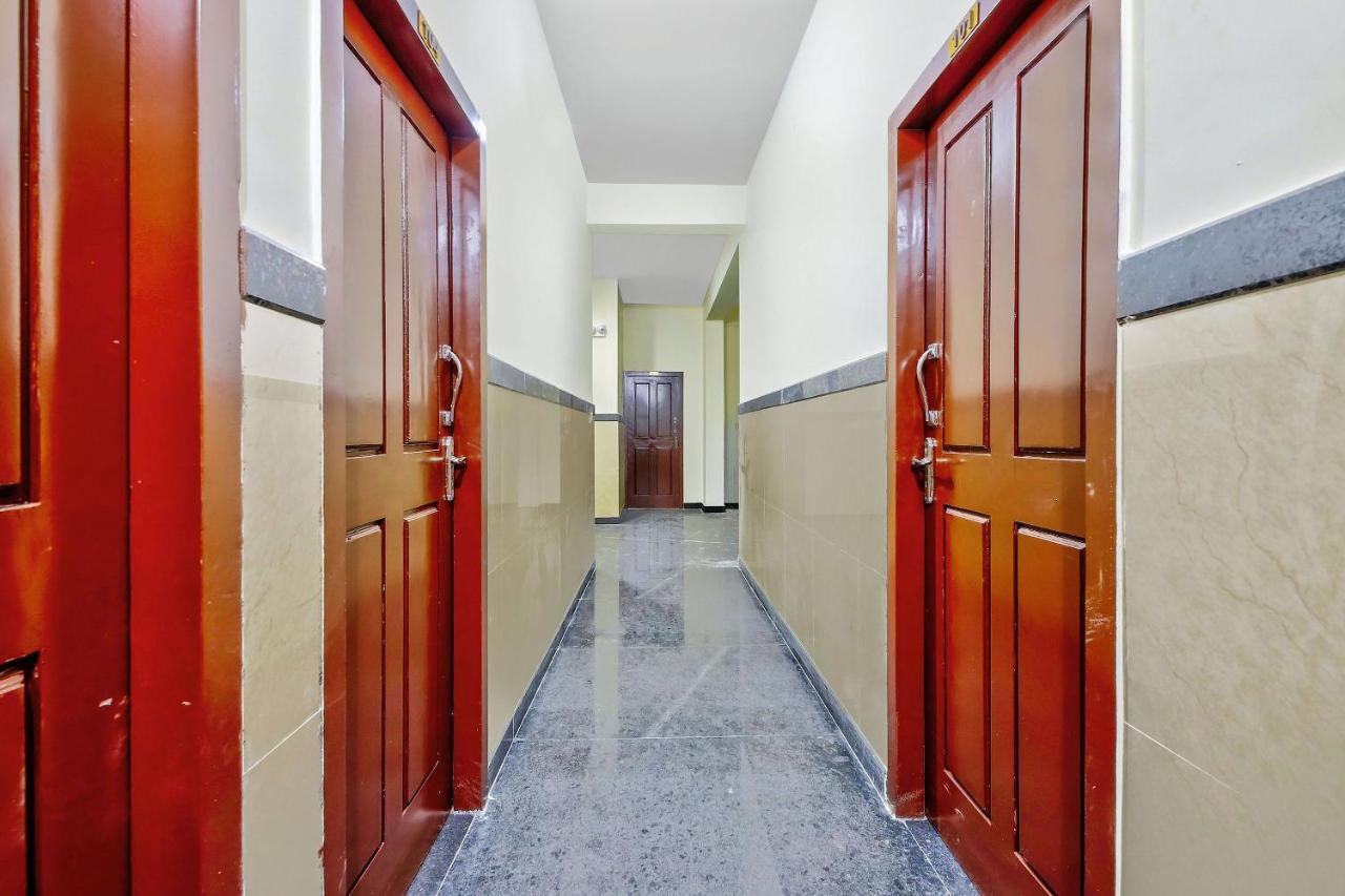 Oyo 39837 Sri Anjaneya Residency Hotell Shimoga Eksteriør bilde