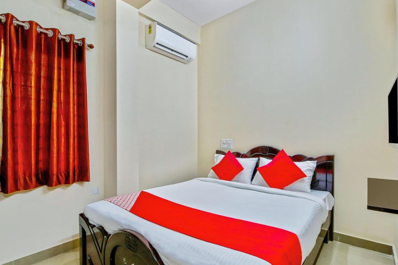 Oyo 39837 Sri Anjaneya Residency Hotell Shimoga Eksteriør bilde