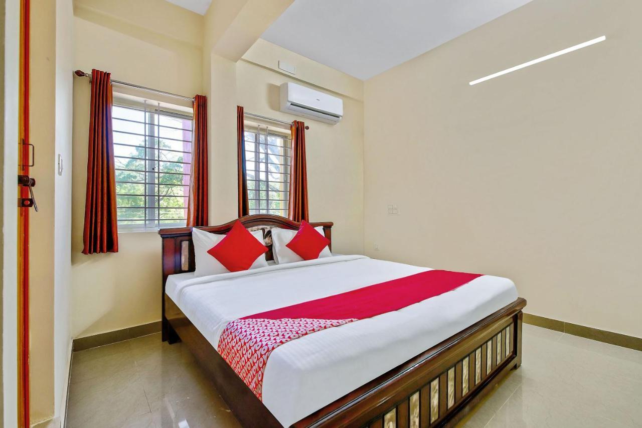 Oyo 39837 Sri Anjaneya Residency Hotell Shimoga Eksteriør bilde
