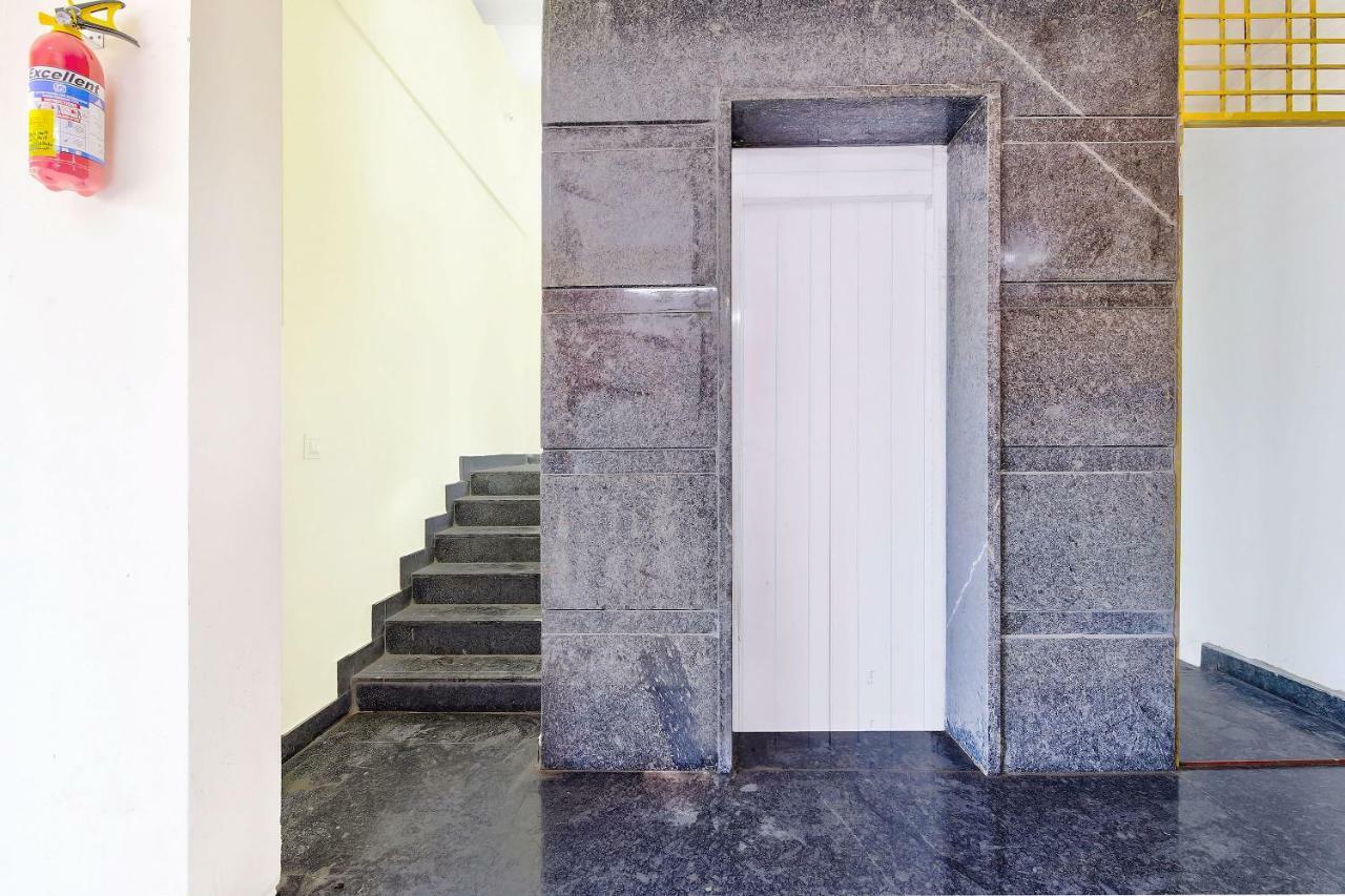 Oyo 39837 Sri Anjaneya Residency Hotell Shimoga Eksteriør bilde