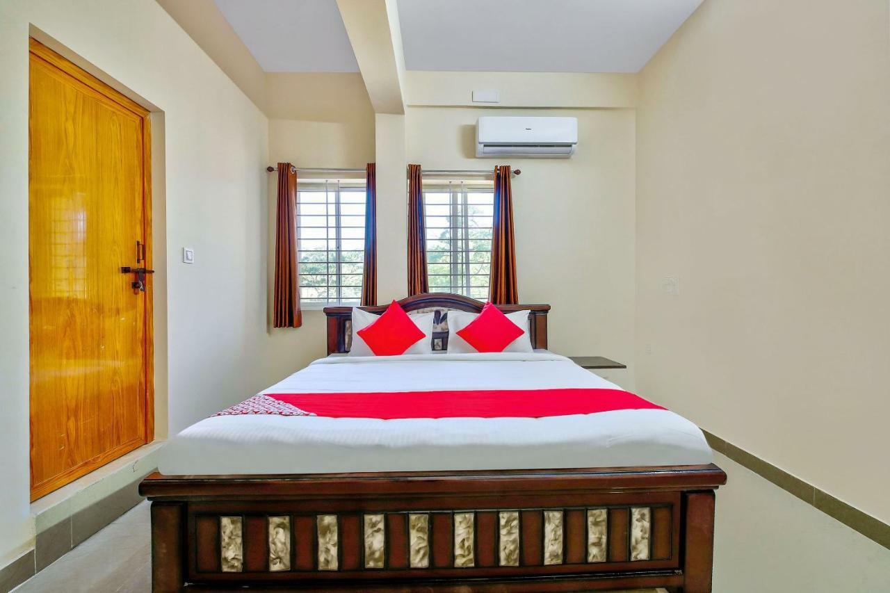Oyo 39837 Sri Anjaneya Residency Hotell Shimoga Eksteriør bilde